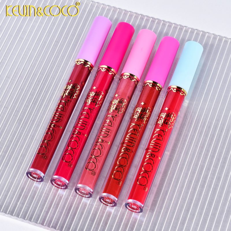 BRILLO DE LABIOS Y DELINEADOR