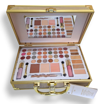MALETIN MAGIC STUDIO NUDE